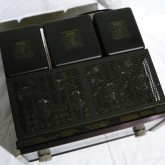 製品上部です。目立つ傷などはありません。