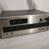 発売当時 高感度/高級チューナーとして人気を博しました。