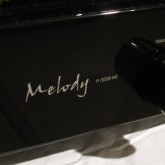 製品名の [ -WE] が限定モデルです。