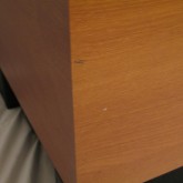 側面部には画像のようなダメージがいくつかございます。