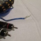 オリジナル設計のRCAコネクターはロジウムプレート仕様です。