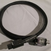 AET の現行上位モデルです。