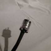 コンセントプラグは PSE-018GR です。