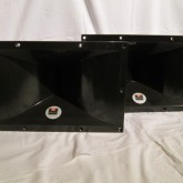 JBL らしいエネルギッシュな中高域を放ちます。