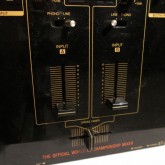 入力は各ch別に line/phono 選択可能です。
