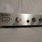 MIC は2系統、エコーコントロール可能です。