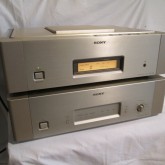 SONY セパレート型 CD システム最終モデルです。