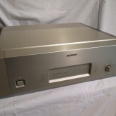 DAS-R10 D/Aコンバーターです。