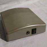 後ろはDCインプットと電源スイッチがあります。