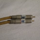 信号出力側・mini CVT 内臓RCAプラグ部の写真です。