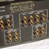 入出力は多彩です。main in / pre out も装備されています。