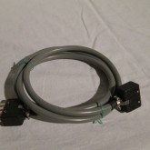 付属する専用ケーブルです。