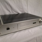 ラックマウントも可能な phono EQ です。