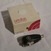 ortofon の代名詞 SPU です。