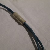 こちら側の接地専用端子と接地線は欠品しています。