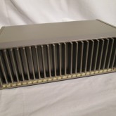 ペアとなるパワーアンプ 405 です。