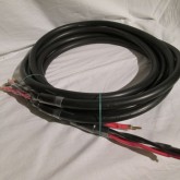 M-series スピーカーケーブルです。