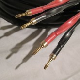 端子部は多少使用感がありますがおおむね良好なコンディションです。
