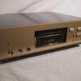 1997年発表、当時のLUXMAN最上位モデルです。