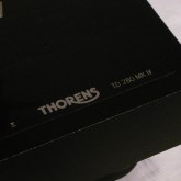 製品の型式表示部分の拡大写真です。