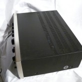 製品上側面から撮影した写真です。キャビネットの塗装状態などもかなり良いと判断できます。