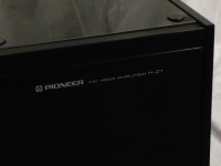 pioneer の製品の中ではヘッドアンプは非常に珍しい存在です。