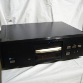 非常に牽牛な造りの製品です。重量は 20kg を超えます。