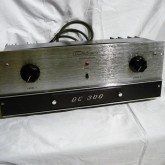 存在感あるアメリカンサウンドを色濃く聴かせてくれる crown DC-300 。この個性がお好みの方にとってはたまらない音色です。