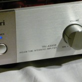 300B の音色をお手ごろ価格で。真空管アンプの個性ある風貌はインテリアとしても。