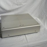 製品横部も統一感ある仕上げです。質感高いフォルムで構成されています。