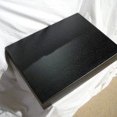 イルンゴオーディオ製オーディオボードです。特注サイズ (W600×H105×D450) で、ペアでの販売となります。