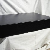 レギュラーサイズよりも一回り以上大きく、さらに高さがあります。スピーカーベースやアンプ・プレーヤーベースとしてお勧めです。