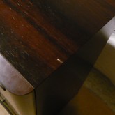 製品には多少の傷などがあります。