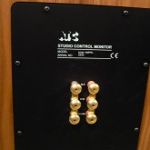 ケーブルターミナルはトライワイアリング対応です。