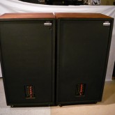 背面部です。内臓ネットワーク使用、または 4way マルチドライブも選択できます。