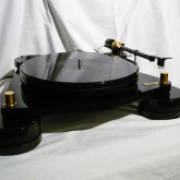 フランス・audio meca のレコードプレーヤーです。非常に珍しい製品です。