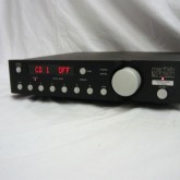 hi-end ブランドの代表格 maek levinson のプリアンプです。madrigal audio 時代の製品です。