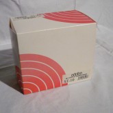 元箱など、付属品はすべてそろっています。メーカー保証も通常通り付与されます。