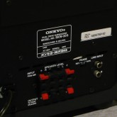 入力端子はスピーカーレベルとラインレベルが用意されています。