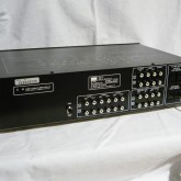 製品背面部です。多彩な入出力端子が装備されています。