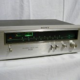毎日違う内容を楽しめる AM/FM は現在も優秀なソースです。