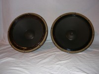 ALTEC を代表する名ウーファーユニット 515B です。