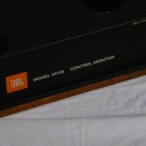 製品表示は下部にあります。