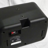 製品下部には三脚スタンドなどを利用できるポートがあります。