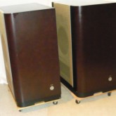 製品横部です。入力端子部の金属カバーは紛失しています。