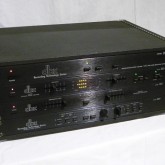 dBx の業務用エフェクター４台セットです。