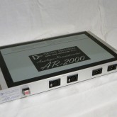 オルソ・スペクトラム独創の製品、AR-2000 です。1U サイズです。