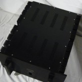 製品は比較的良い状態です。目立つ大きな傷などはありません。