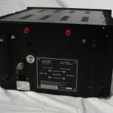 初期製品です。dunping factor 切り替えスイッチ・XLR 入力は装備されておりません。