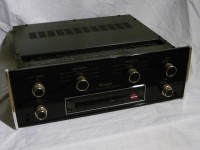 マッキントッシュ 1980年発表のプリアンプ C29 です。現在でも人気の高いモデルです。